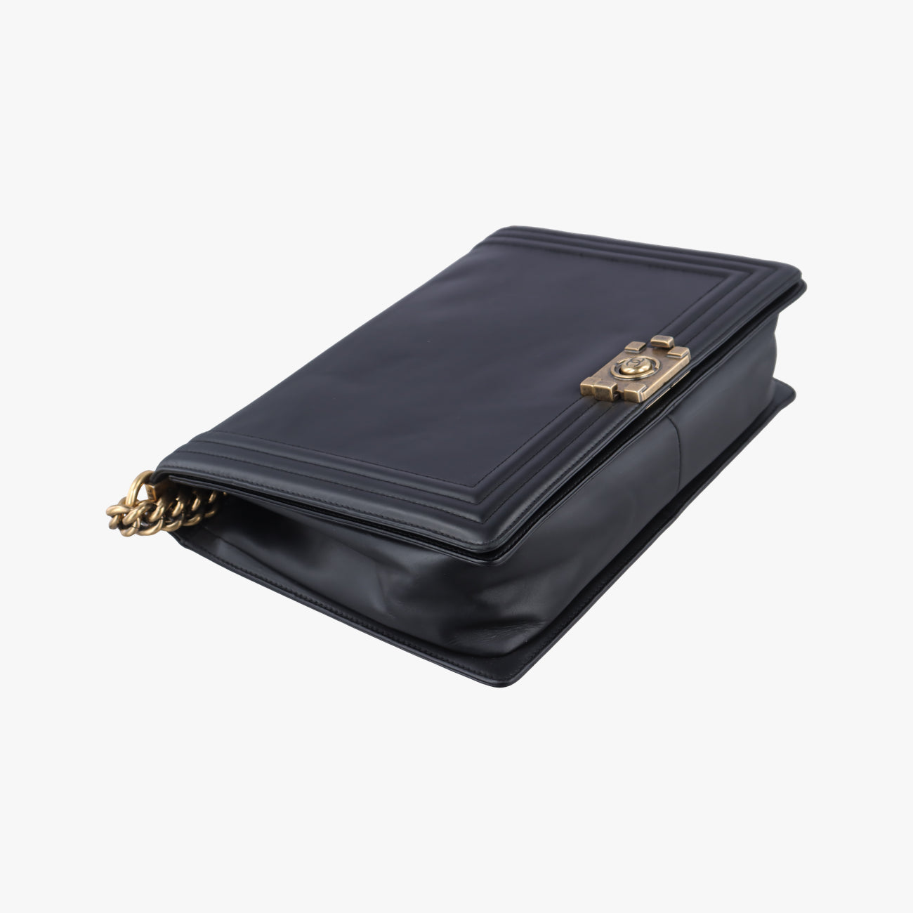 BOY CHANELBlackLeatherA6671115332938ボーイシャネルブラックレザーA6671115332938