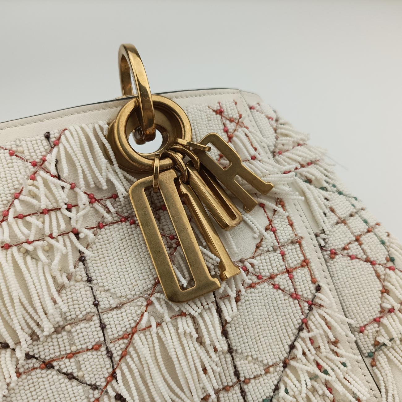 Lady Dior White Leather 02-MA-0197レディディオール ホワイト レザー 02-MA-0197