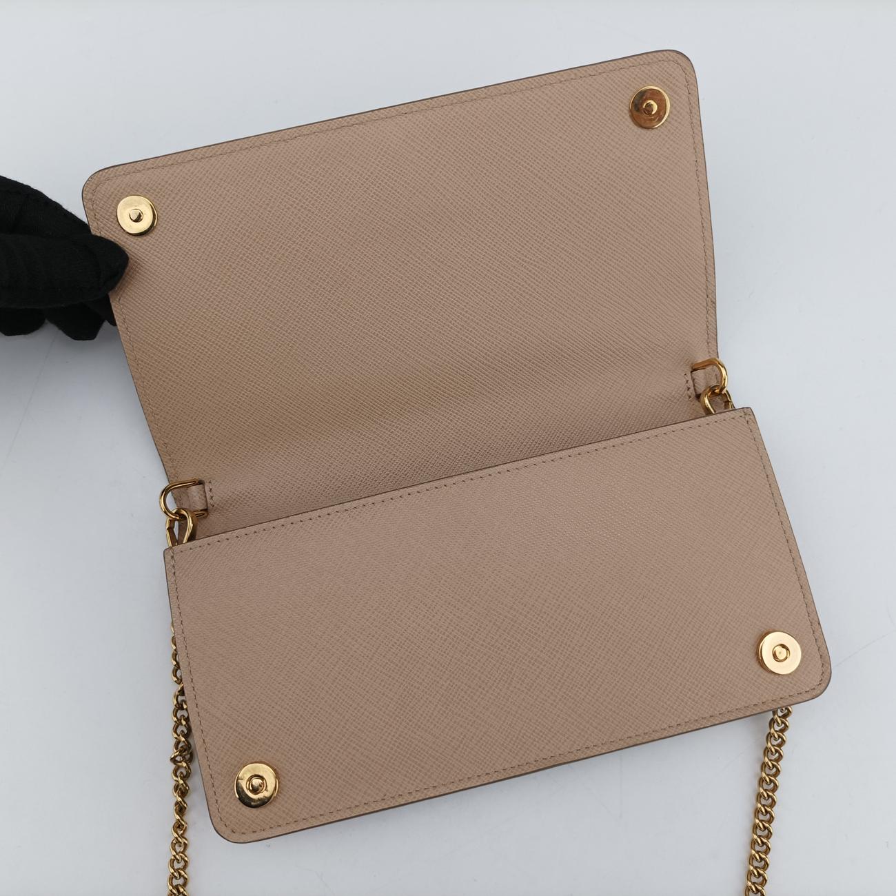 Vitello DianoBeigeSaffiano Leather1DH04485ヴィテッロディアノベージュサフィアーノレザー1DH04485