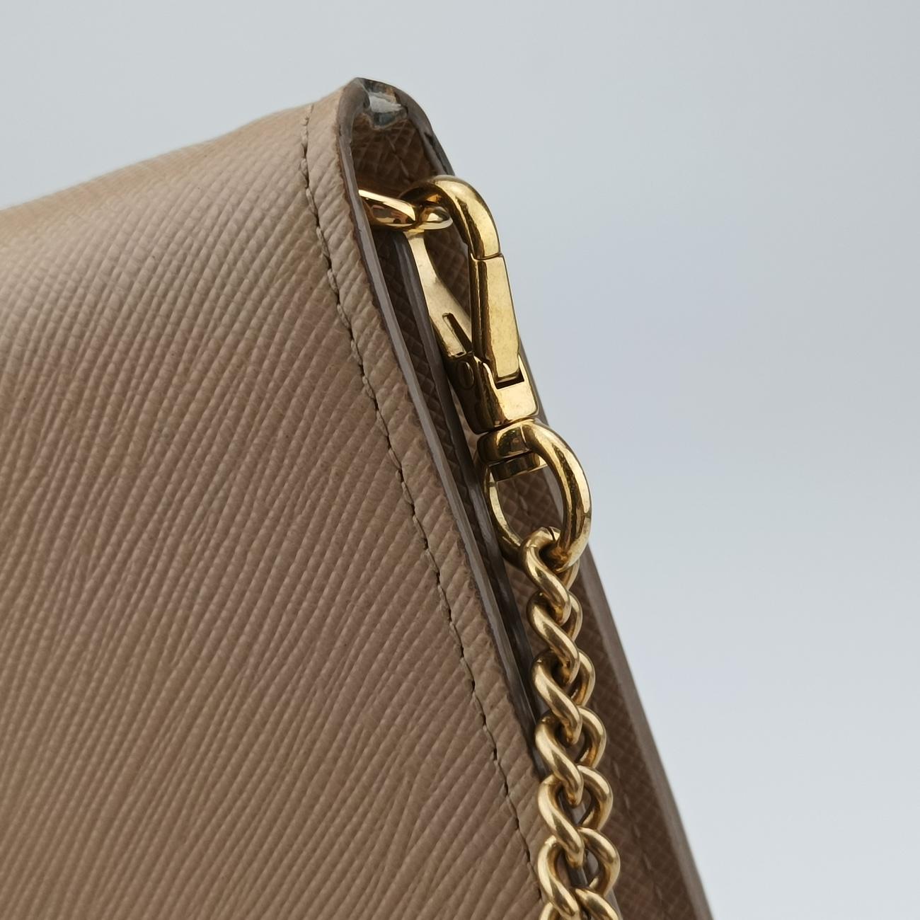 Vitello DianoBeigeSaffiano Leather1DH04485ヴィテッロディアノベージュサフィアーノレザー1DH04485