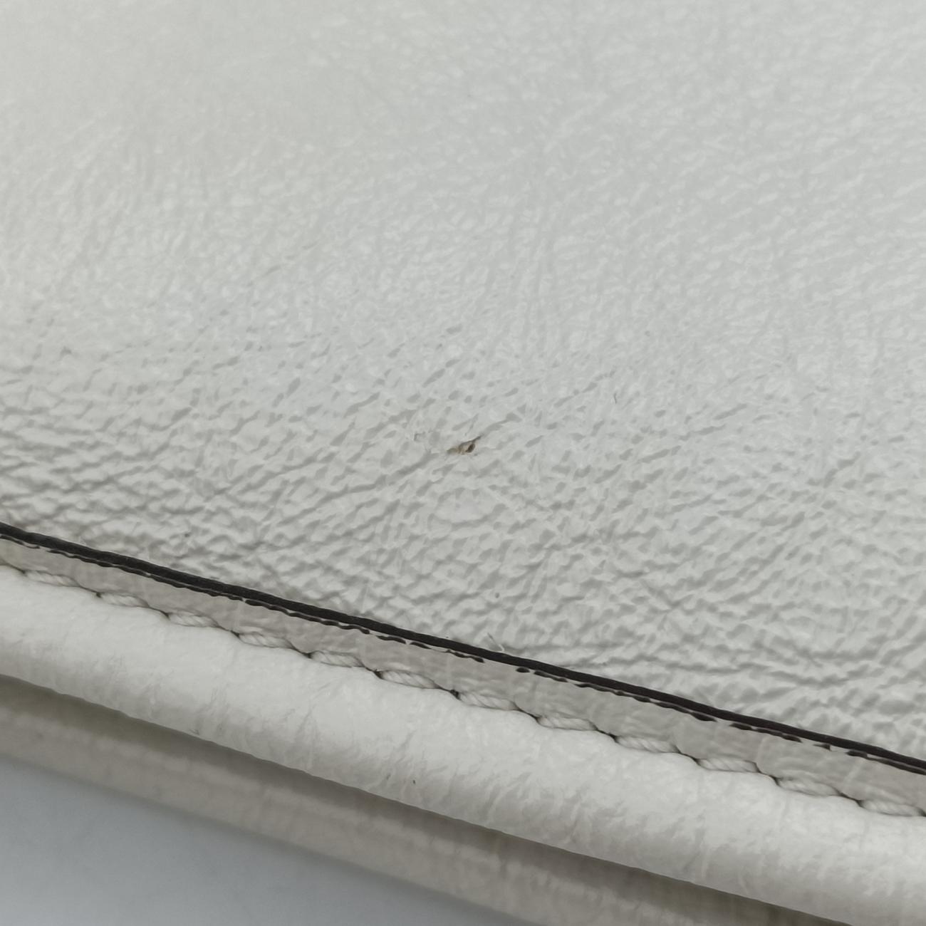RajahWhiteLeather537219D028468197ラジャホワイトレザー537219D028468197