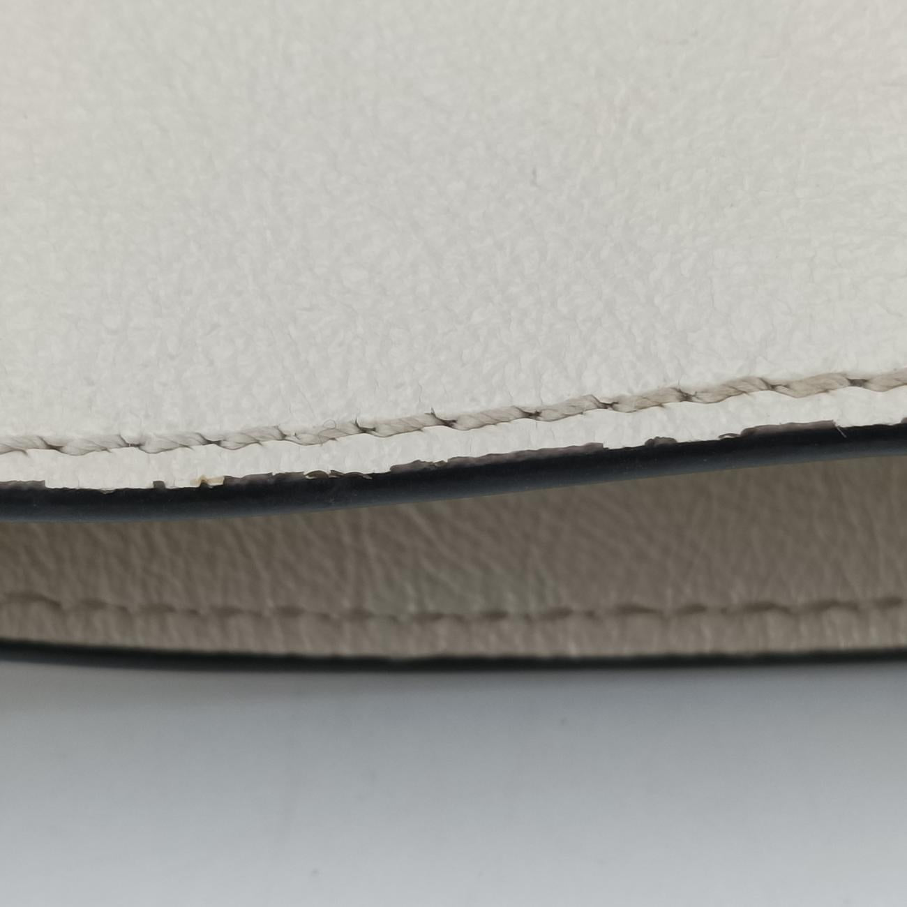 RajahWhiteLeather537219D028468197ラジャホワイトレザー537219D028468197