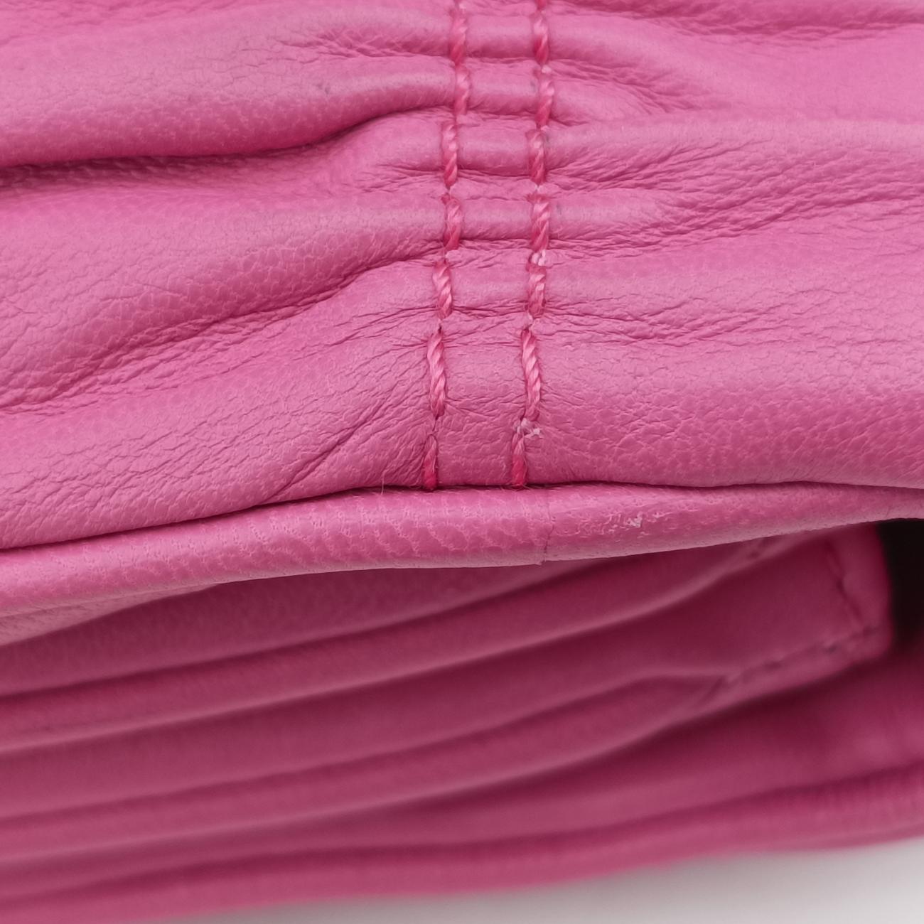 Nappa Gaufre Nero HandbagPinkLeather233ナッパ ゴーフル ネロ ハンドバッグピンクレザー233