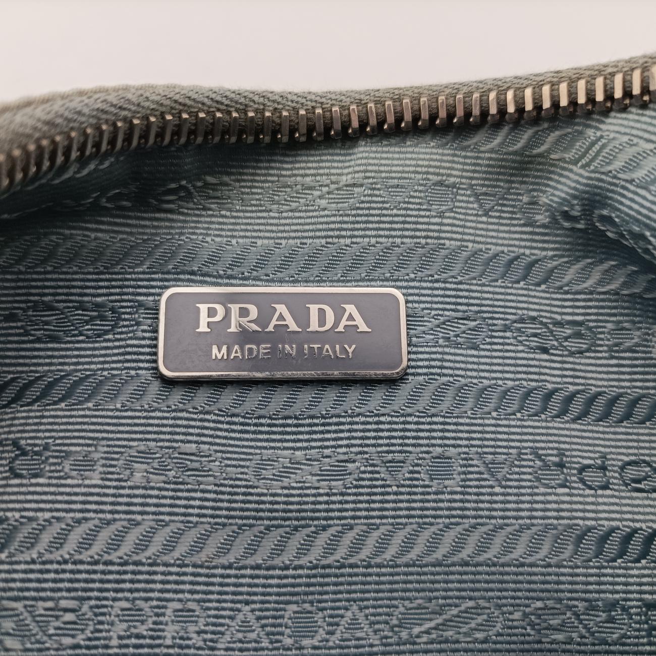 Re-Edition 2005 Re-Nylon Blue nylon 1BH204 103リエディション 2005 リナイロン ブルー ナイロン 1BH204 103