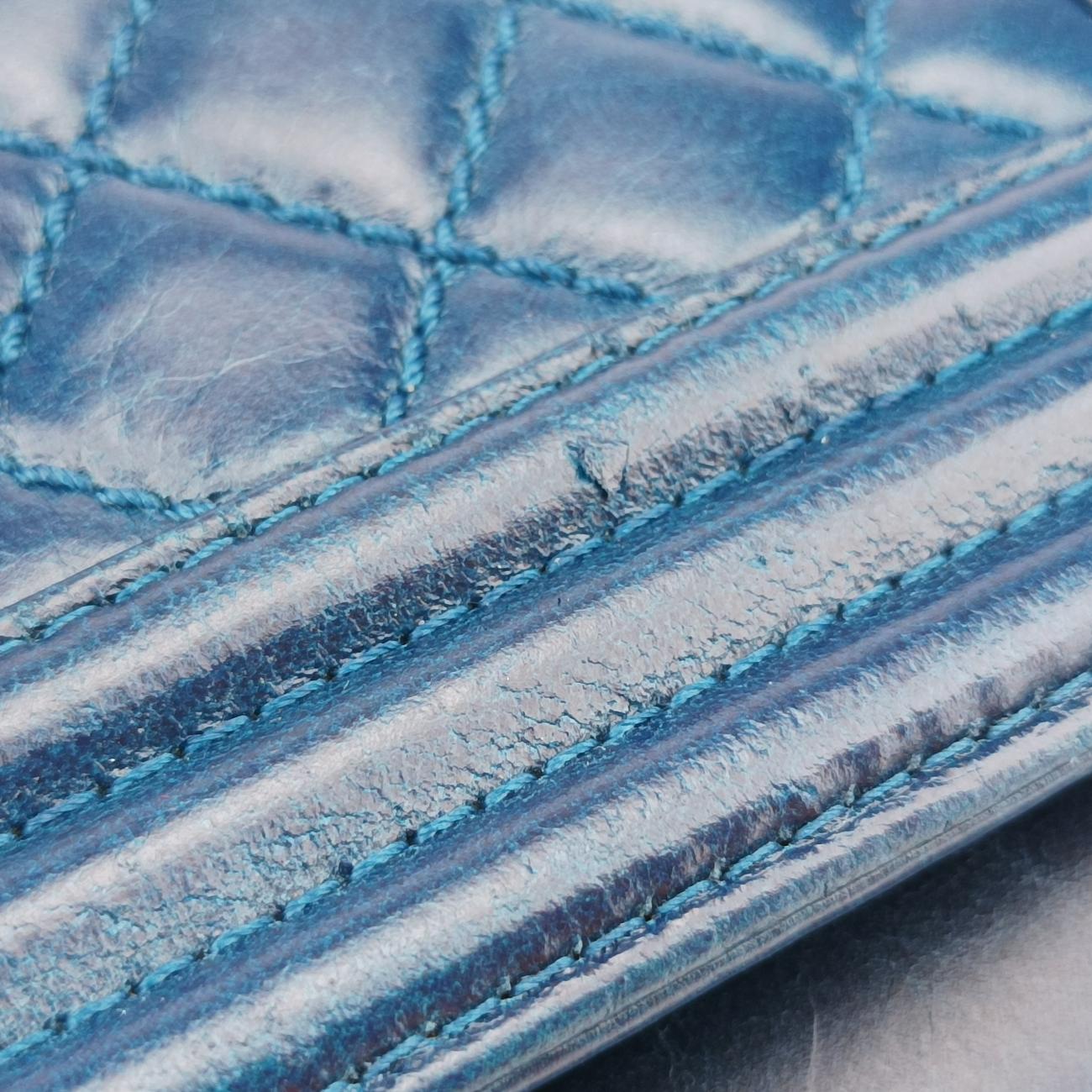 BOY CHANELBlueleatherA6708717751438ボーイシャネルブルーレザーA6708717751438