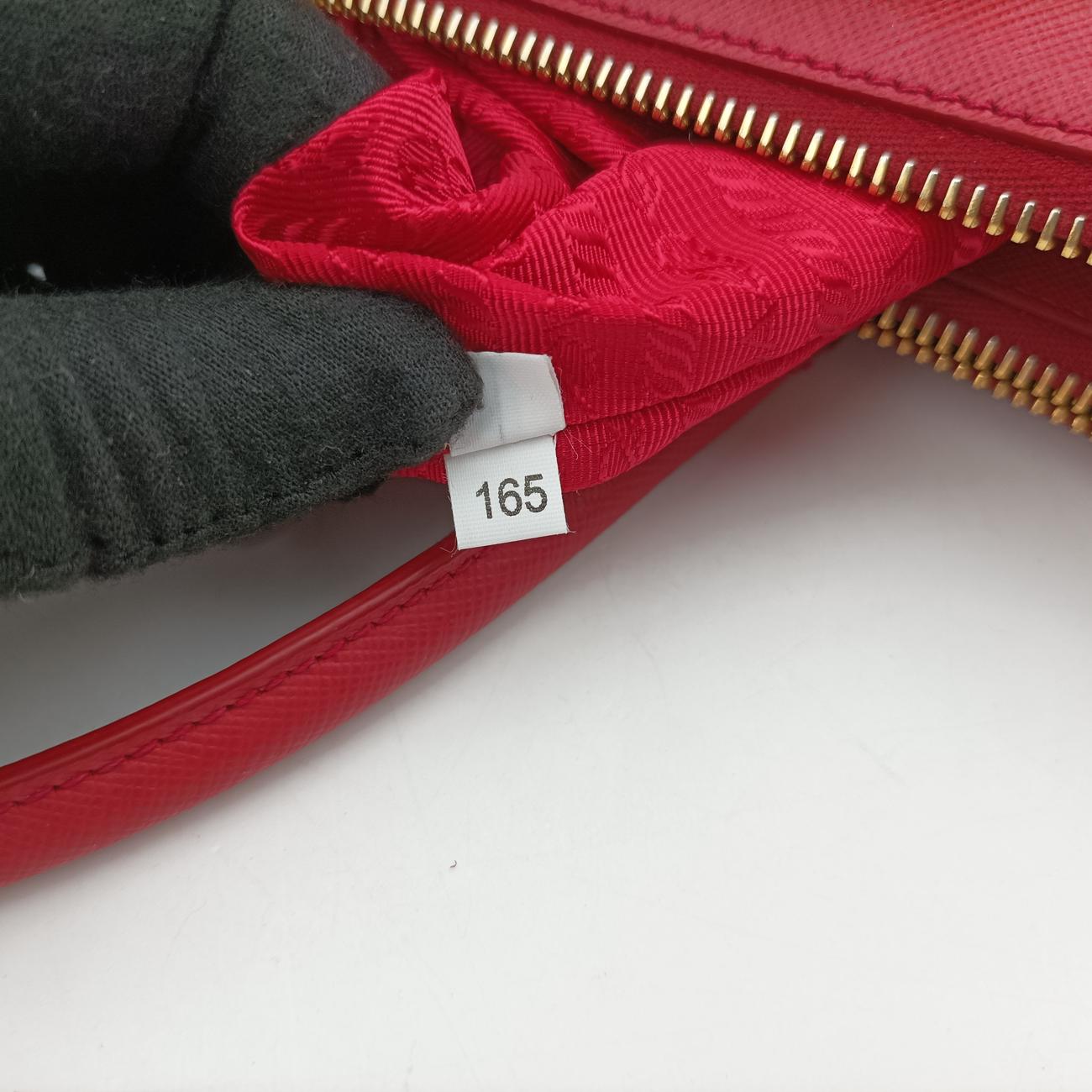 Galleria Red SAFFIANO Leather BN2274 31/X 165ガレリア レッド サフィアーノレザー BN2274 31/X 165