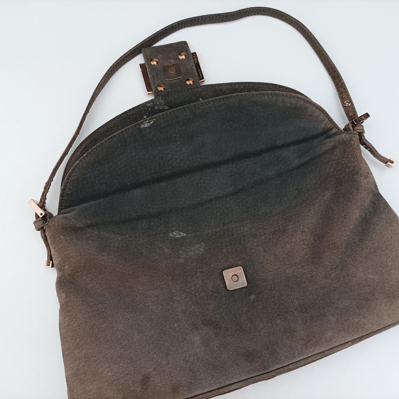 BaguetteBrownsuedeLot number unknownマンマバケットブラウンスエード製番不明