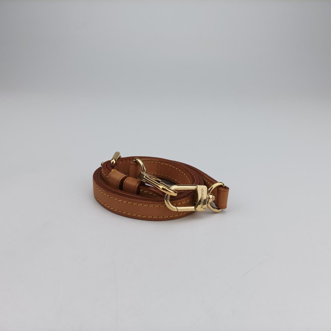 Bréa MMAMARANTEVernisM91619AA2101ブレアMMアマラントヴェルニM91619AA2101