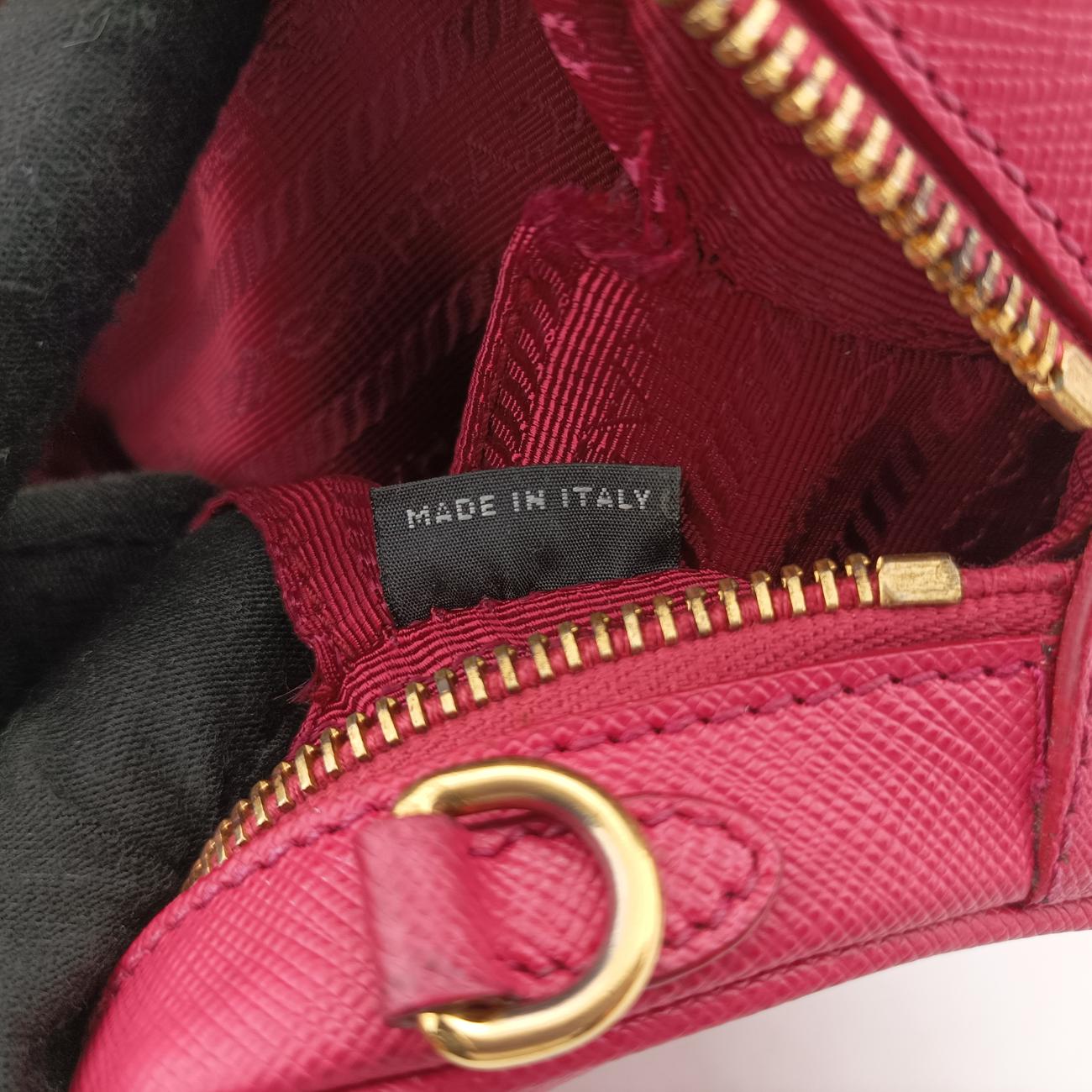 VITELLO PHENIX Messenger Camera Rose SAFFIANO Leather 1N1674 31/M 224ヴィッテロ フェニックス カメラ ローズ レッド サフィアーノレザー 1N1674 31/M 224