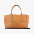 THE ARCO Tote Brown lambskin B10050034Cミディアム ザ アルコ トート ブラウン ラムスキン B10050034C