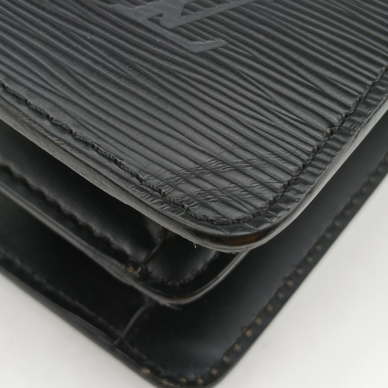 Servite FermoirNoirEpiM54352MI0938セルヴィット フェルモワールノワールエピM54352MI0938