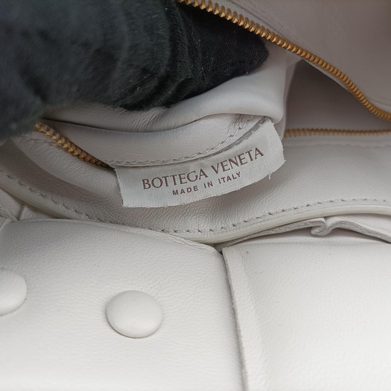 The Chain Cassette White lambskin B09341150Oザ チェーン カセット ホワイト ラムスキン B09341150O