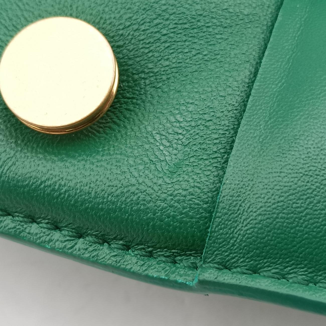 The Chain Cassette Green lambskin B09392158Tザ チェーン カセット グリーン ラムスキン B09392158T