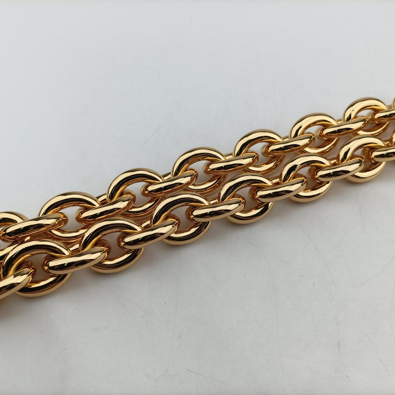 The Chain Cassette Green lambskin B09392158Tザ チェーン カセット グリーン ラムスキン B09392158T
