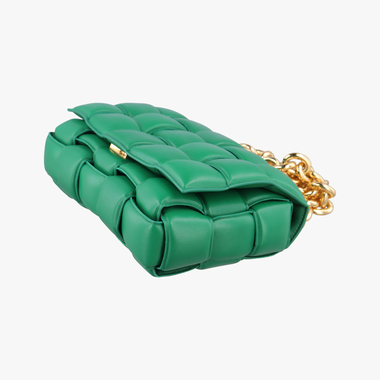 The Chain Cassette Green lambskin B09392158Tザ チェーン カセット グリーン ラムスキン B09392158T