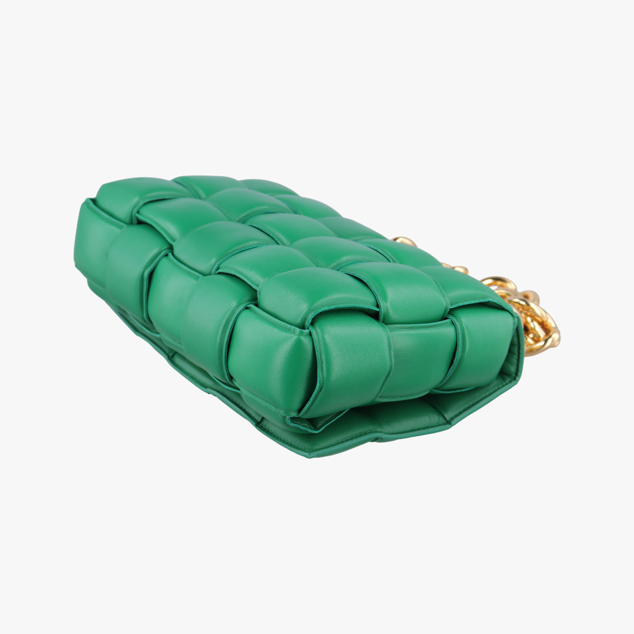 The Chain Cassette Green lambskin B09392158Tザ チェーン カセット グリーン ラムスキン B09392158T