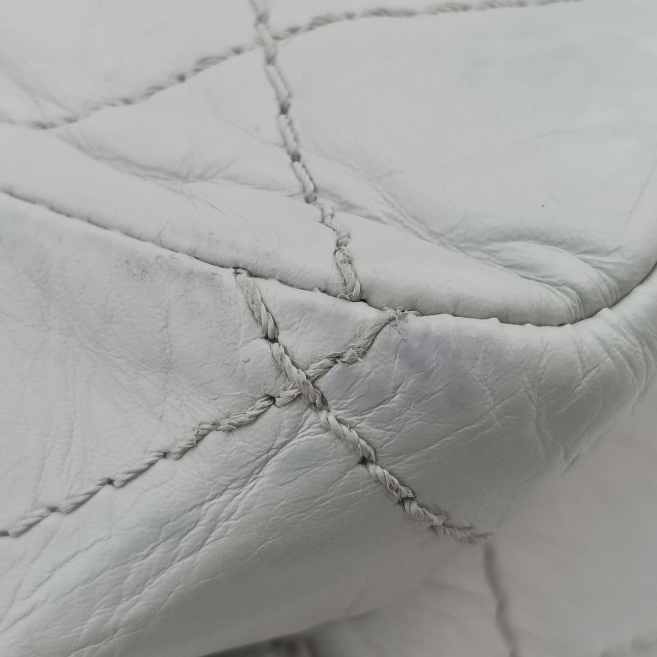 2.55 double flap MatelasseWhitelambskinA37590126237512.55 ダブルフラップマトラッセホワイトラムスキンA3759012623751