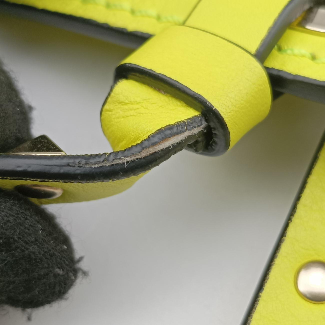 Rockstud Yellow Leather Lot number unknownロックスタッズ イエロー レザー 製番不明