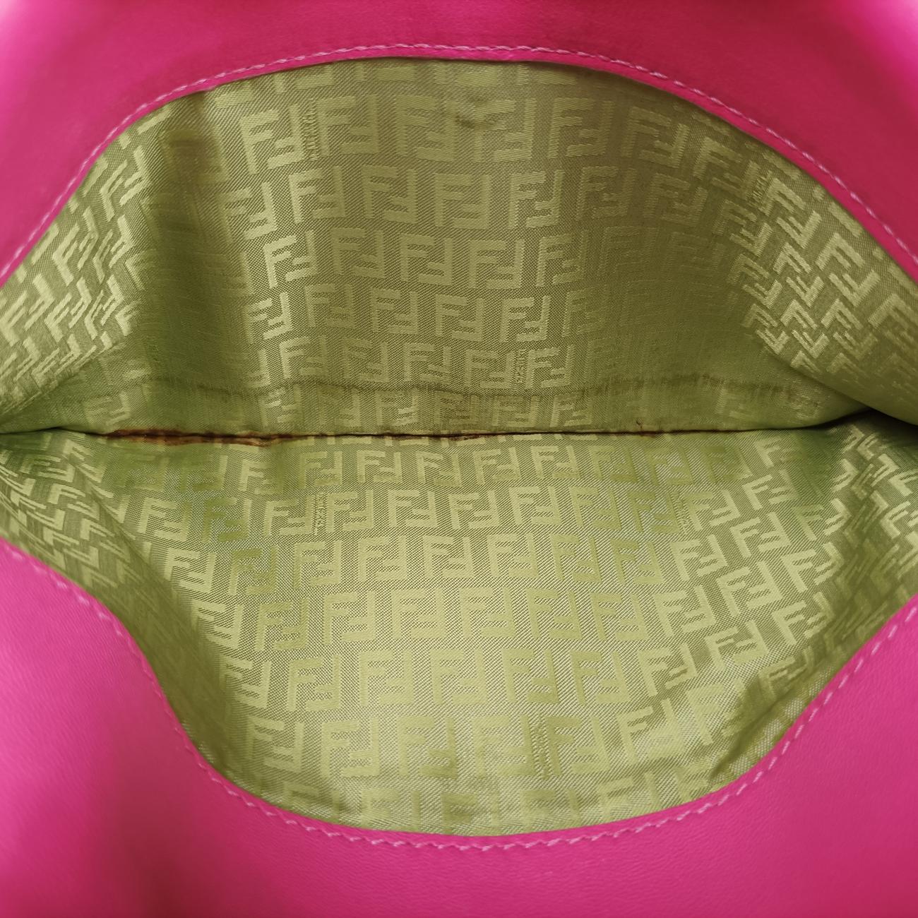 Embossed Logo Rose Leather 8M0219 2401-8M0219-YMY-089エンボス ロゴ ローズ レッド レザー 8M0219 2401-8M0219-YMY-089