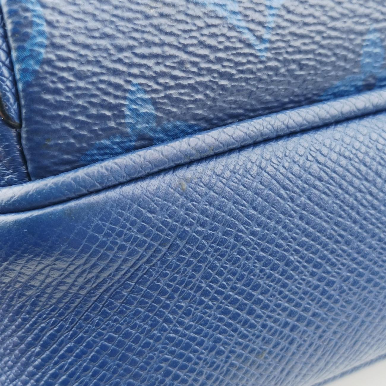 Outdoor Messenger PM cobalt Taiga Leather x Monogram Canvas M30242 FO3179アウトドアメッセンジャーPM コバルト タイガ レザー×モノグラム キャンバス M30242 FO3179