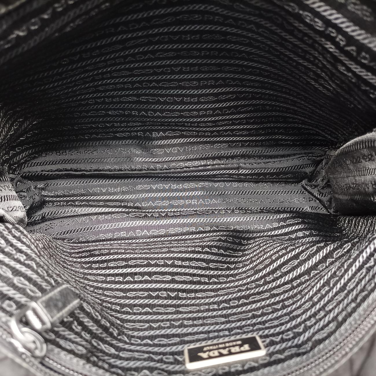 Vela Messenger Bag Black Nylon 165ヴェラ メッセンジャーバッグ ブラック ナイロン V166 165