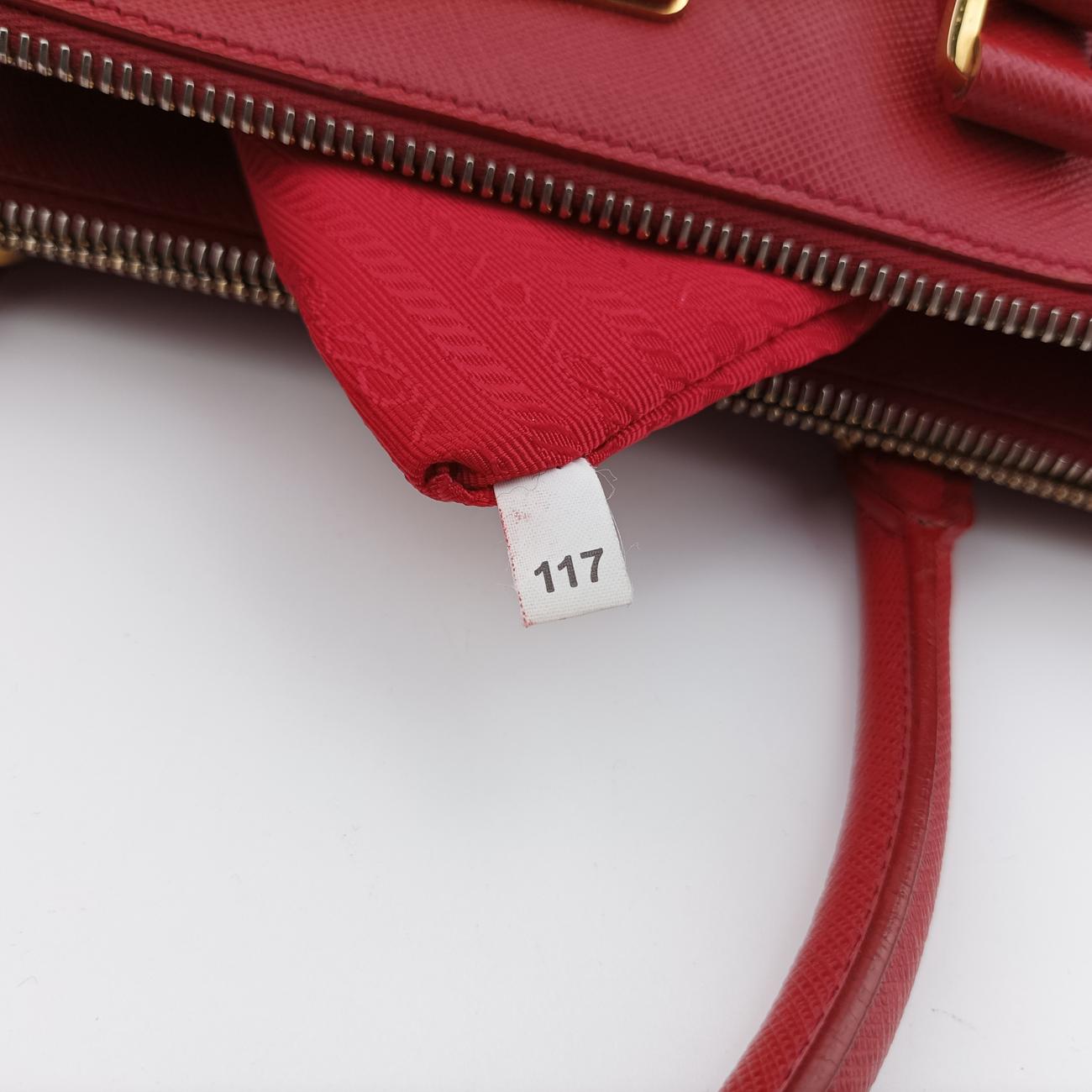 Galleria Red SAFFIANO Leather BN2274 117ガレリア レッド サフィアーノレザー BN2274 117