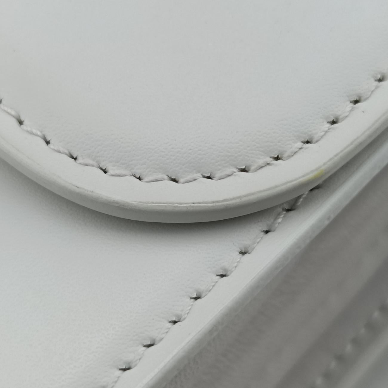 B.Logo White Leather 592898.9090.V.528147B.ロゴ ホワイト レザー 592898.9090.V.528147