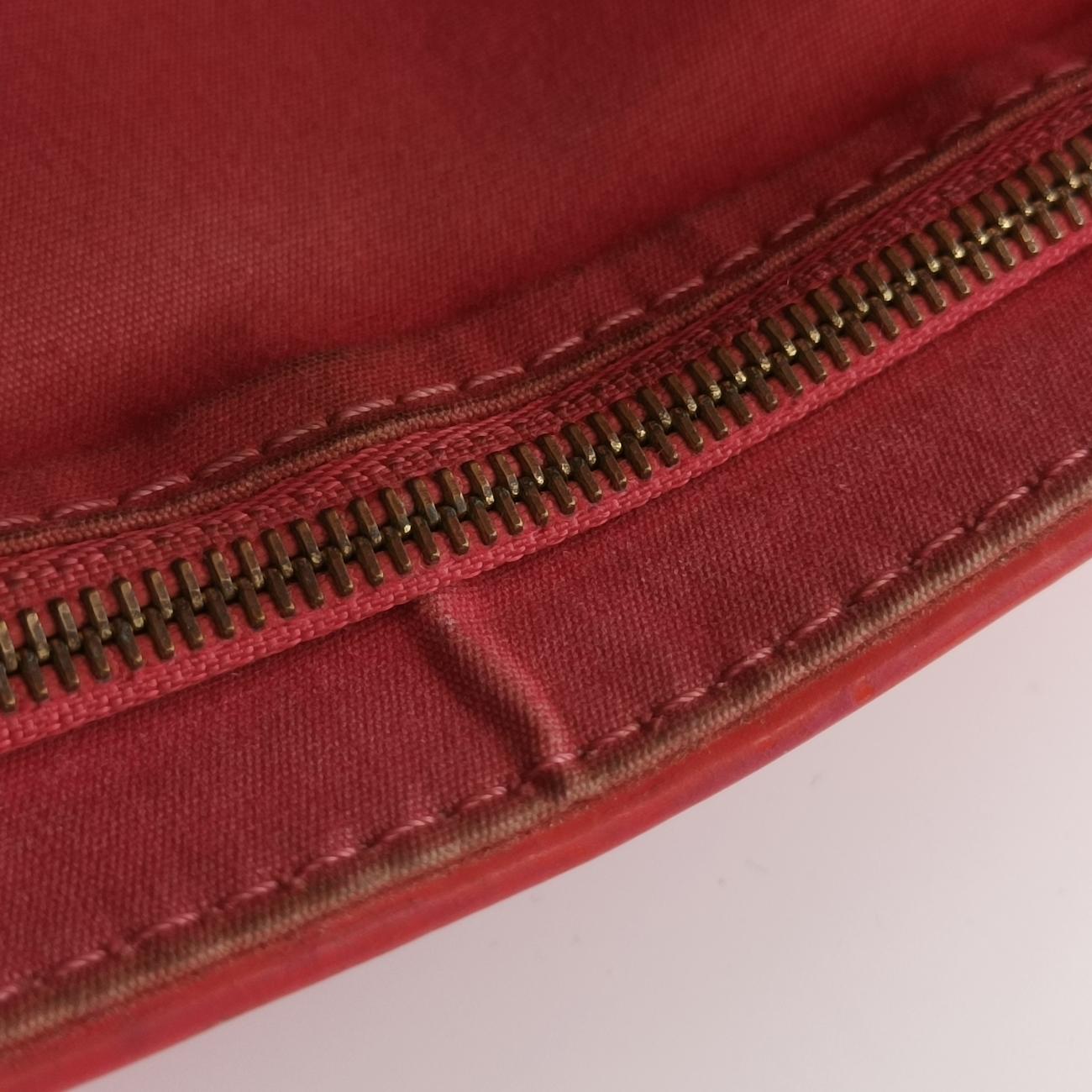 Clutch Ana pomme d'amour Vernis M90095 TR4184クラッチ アナ ポムダムール ヴェルニ M90095 TR4184