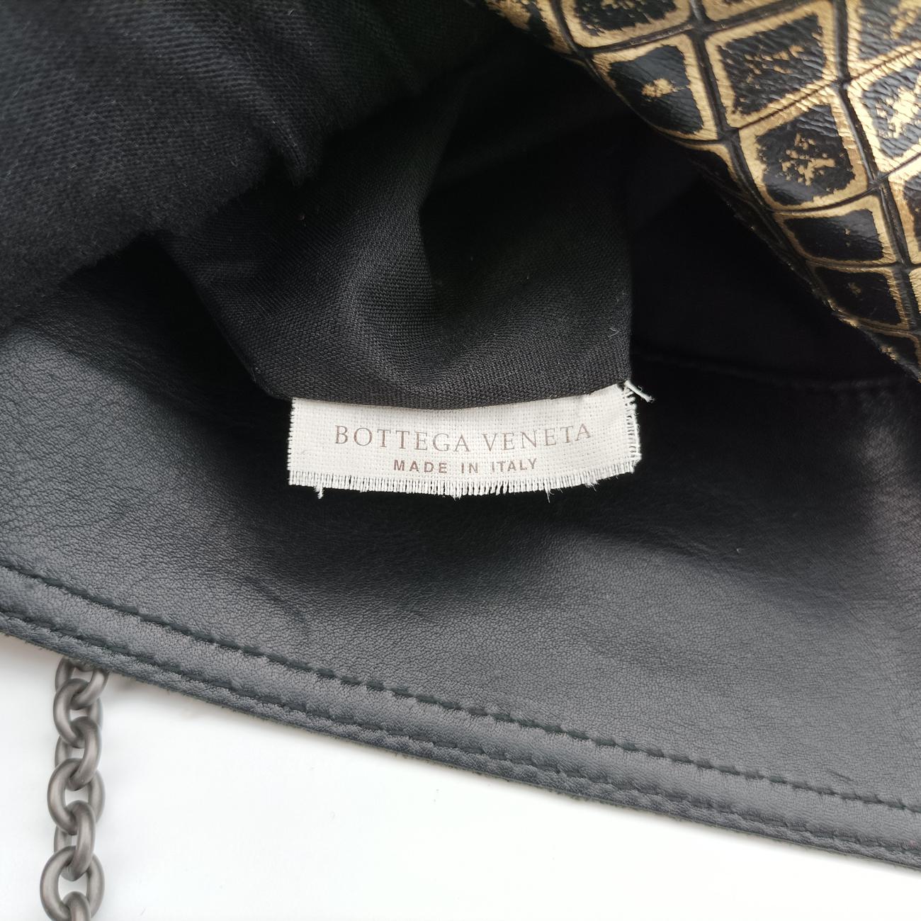 Intrecciomirage Butterfly Charm Black×golden Leather B00957186Bイントレッチミラージュ バタフライ チャーム ブラック×ゴールド レザー B00957186B
