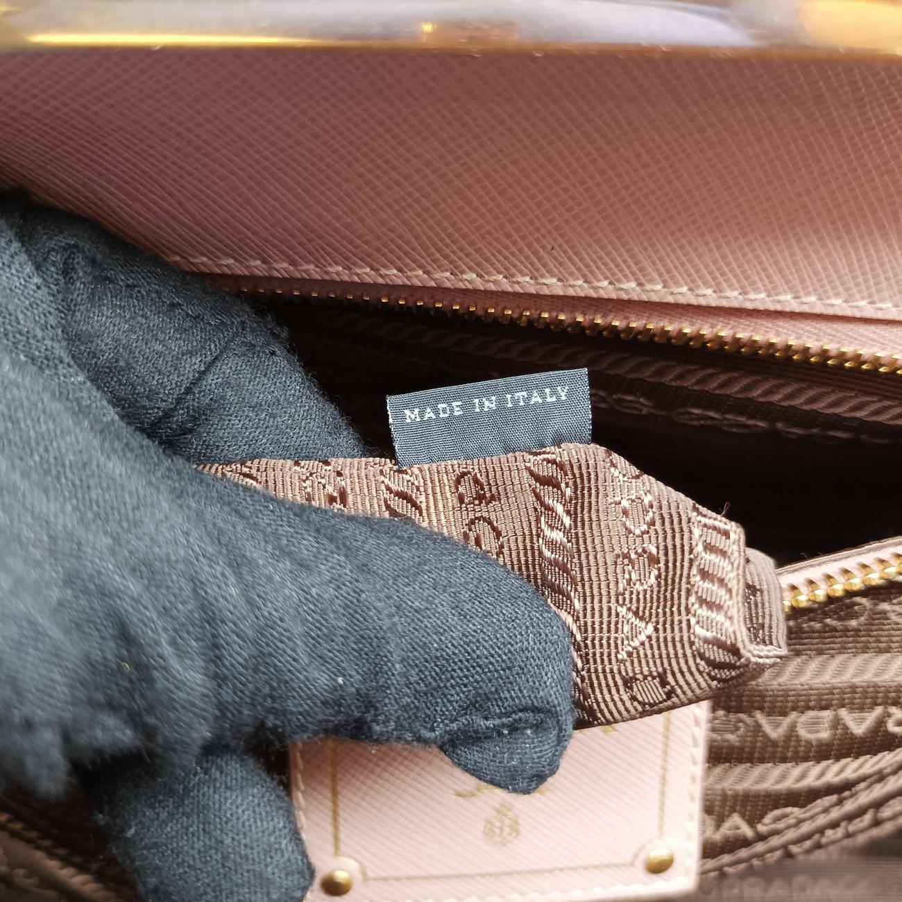 Lux Frame Top Pink SAFFIANO Leather 7/9Lux Leather Frame Top ピンク サフィアーノレザー 7/9