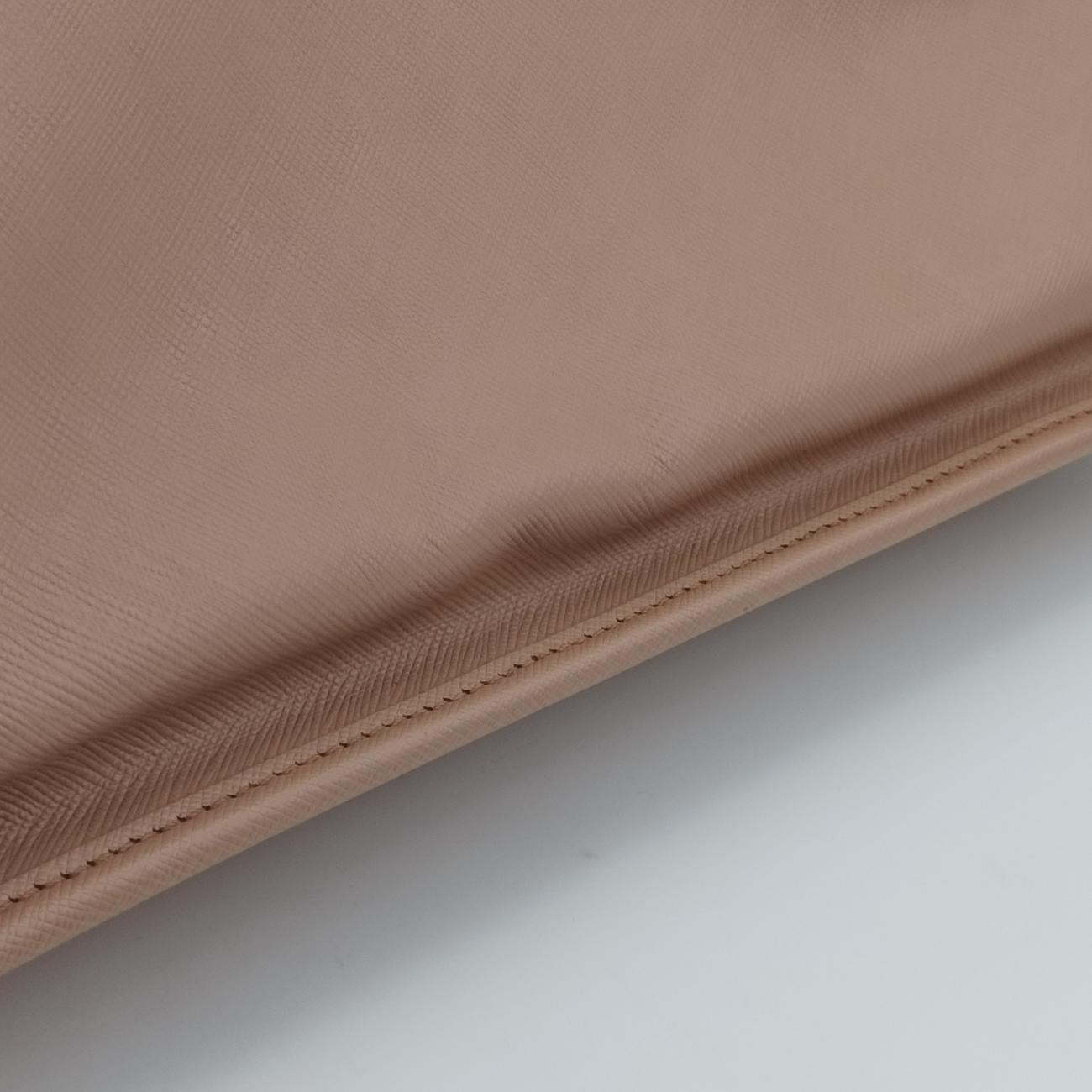 Lux Frame Top Pink SAFFIANO Leather 7/9Lux Leather Frame Top ピンク サフィアーノレザー 7/9