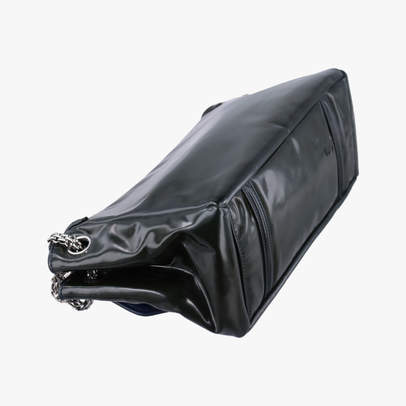 Chain Flap black Patent A46823 12688238チェーンフラップ ブラック パテント A46823 12688238