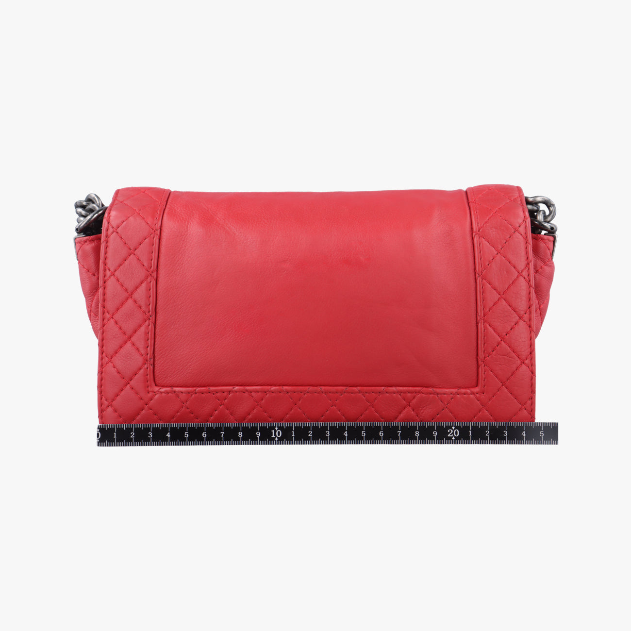 BOY CHANEL Red lambskin A67946 18786518ボーイシャネル レッド ラムスキン A67946 18786518