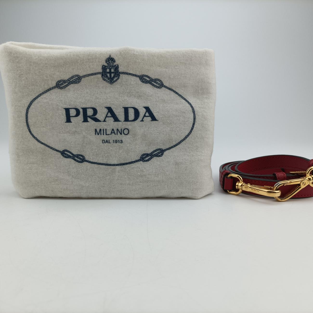 Double Cuir Red SAFFIANO Leather B2756T ダブル キュイール レッド サフィアーノレザー B2756T 