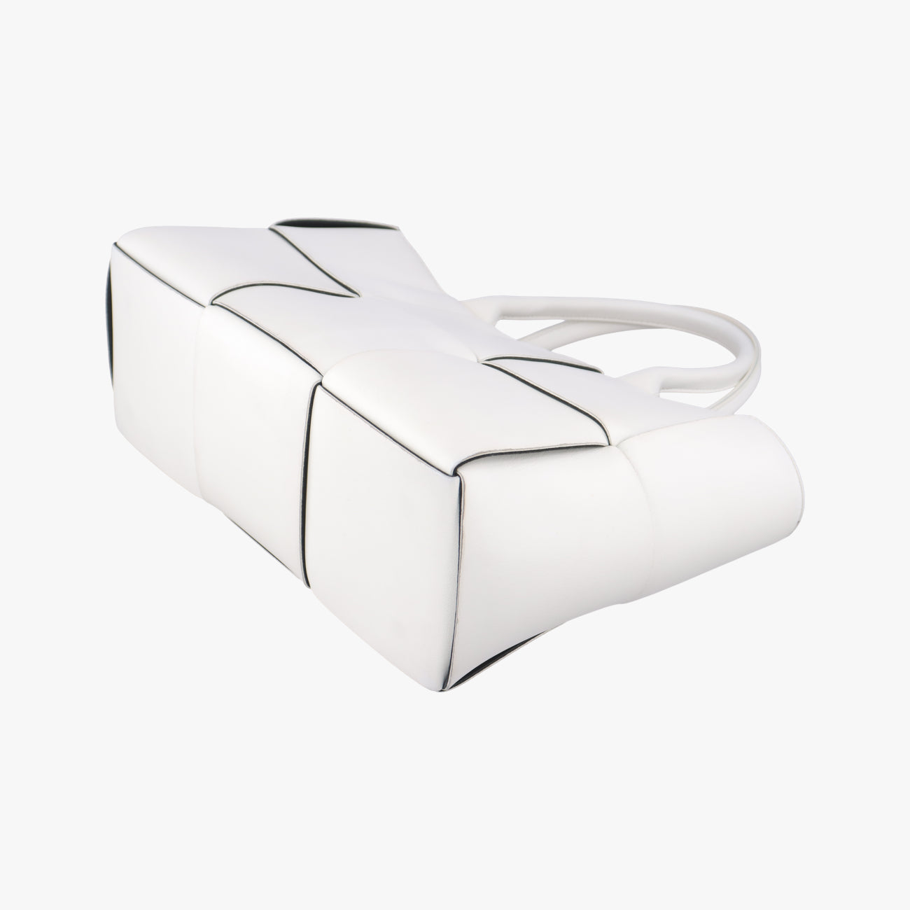 The Arcotote White lambskin B09591075Rザ アルコトート ホワイト ラムスキン B09591075R