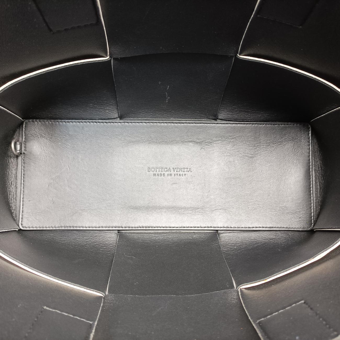 The Arcotote White lambskin B09591075Rザ アルコトート ホワイト ラムスキン B09591075R