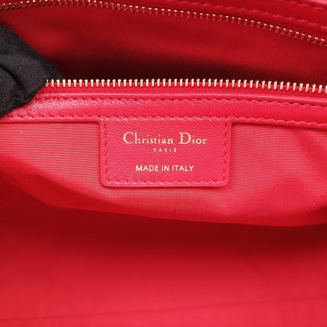Cannage Dior Soft Shopping Red lambskin 01-BO-1103ディオールソフト レッド ラムスキン 01-BO-1103