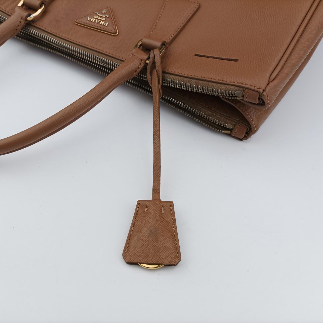 Galleria Brown SAFFIANO Leather BN1802 7 Aガレリア ブラウン サフィアーノレザー BN1802 7 A