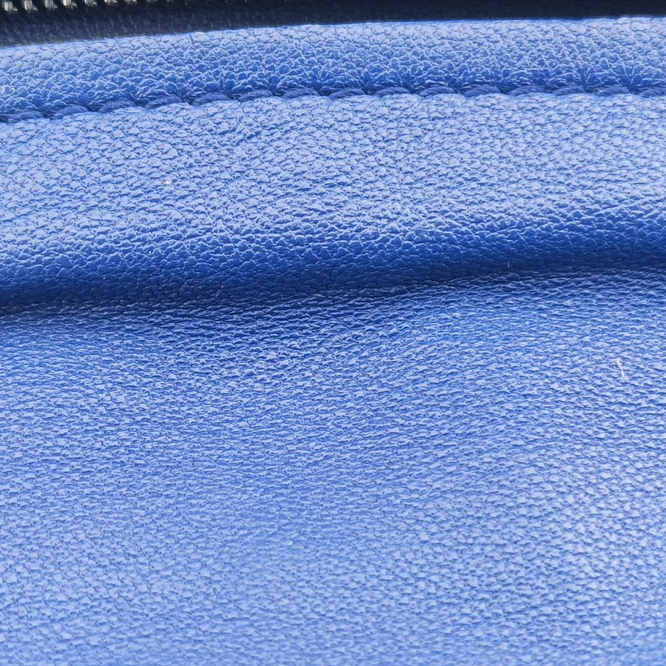 Intrecciato Blue lambskin B06894637Fイントレチャート ブルー ラムスキン B06894637F