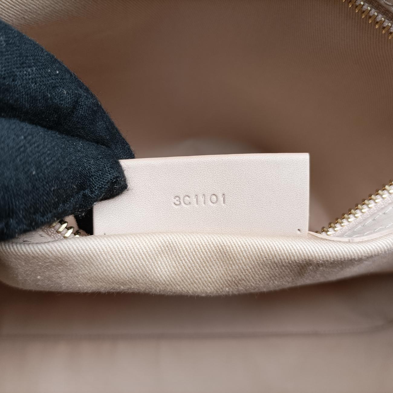 Antigona Beige Leather 3C1101アンティゴナ ベージュ レザー 3C1101