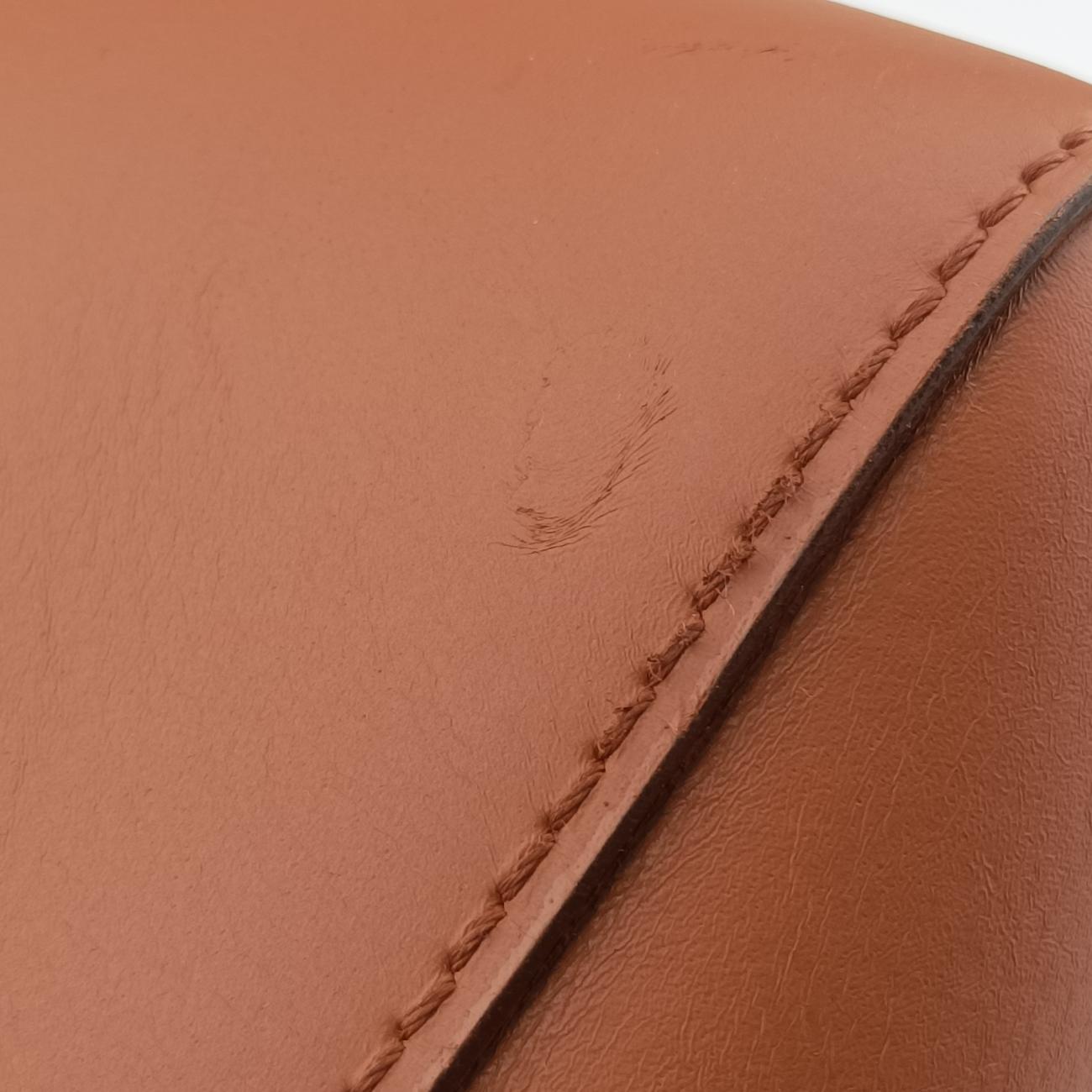 Antigona Beige Leather 3C1101アンティゴナ ベージュ レザー 3C1101