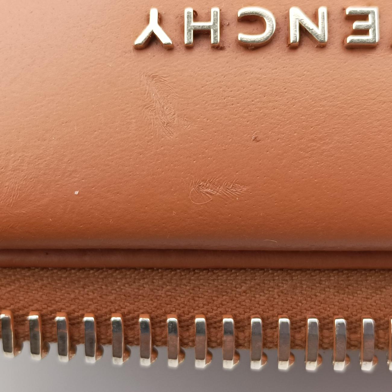 Antigona Beige Leather 3C1101アンティゴナ ベージュ レザー 3C1101