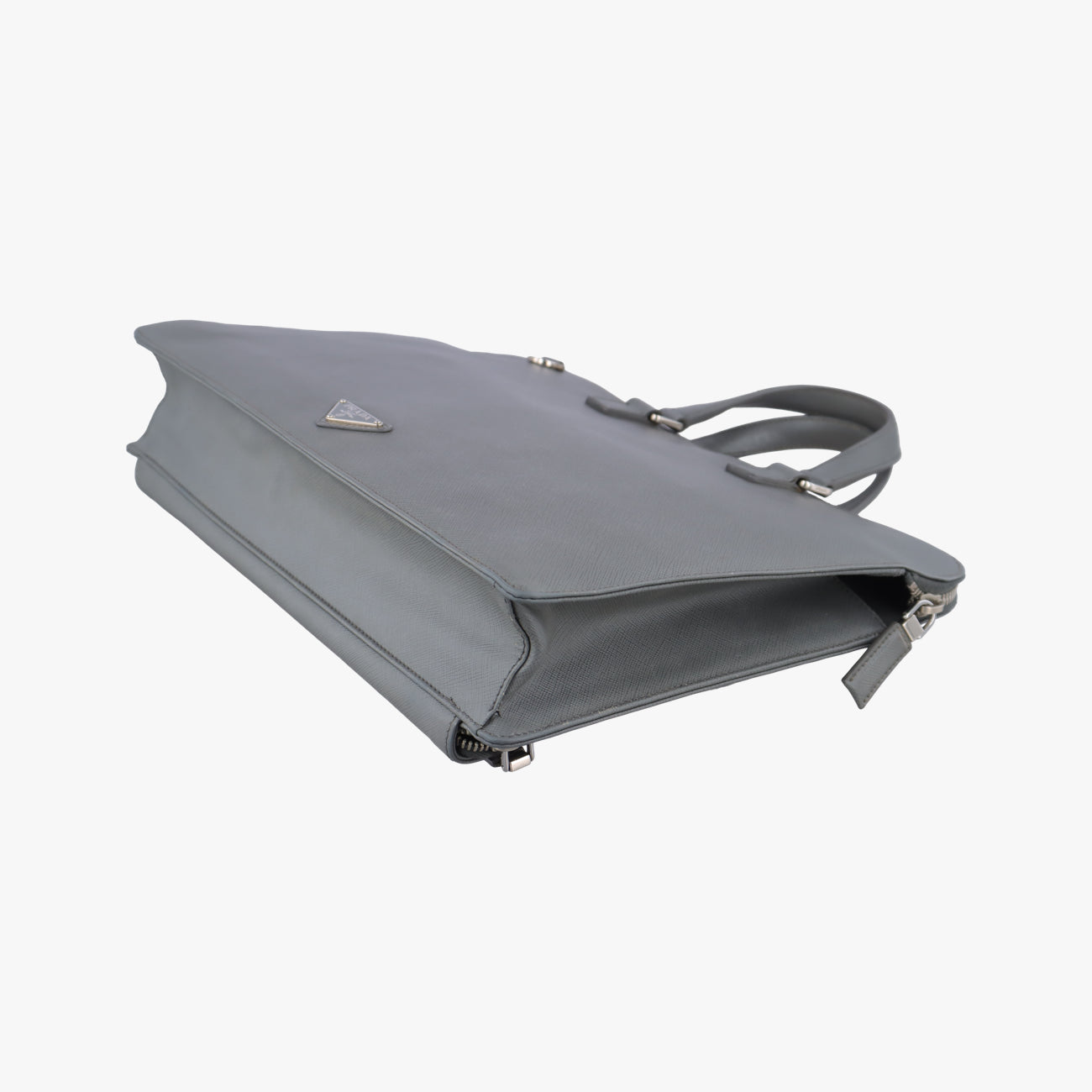 Triangle Logo Plate Grey Saffiano Leather 49三角 ロゴ プレート グレー サフィアーノレザー 49