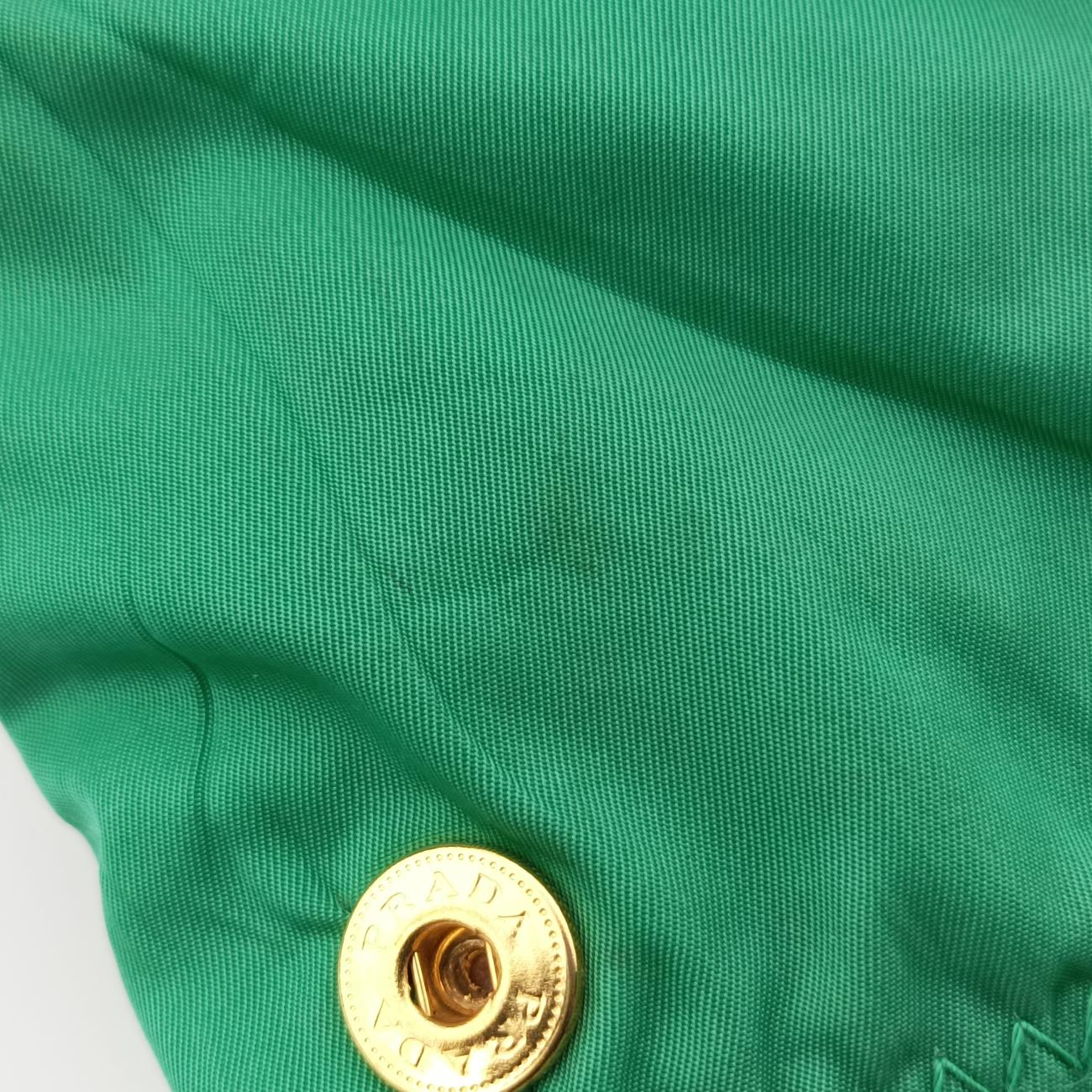 Triangular logo plate Green nylon 14三角ロゴプレート　 グリーン ナイロン 14