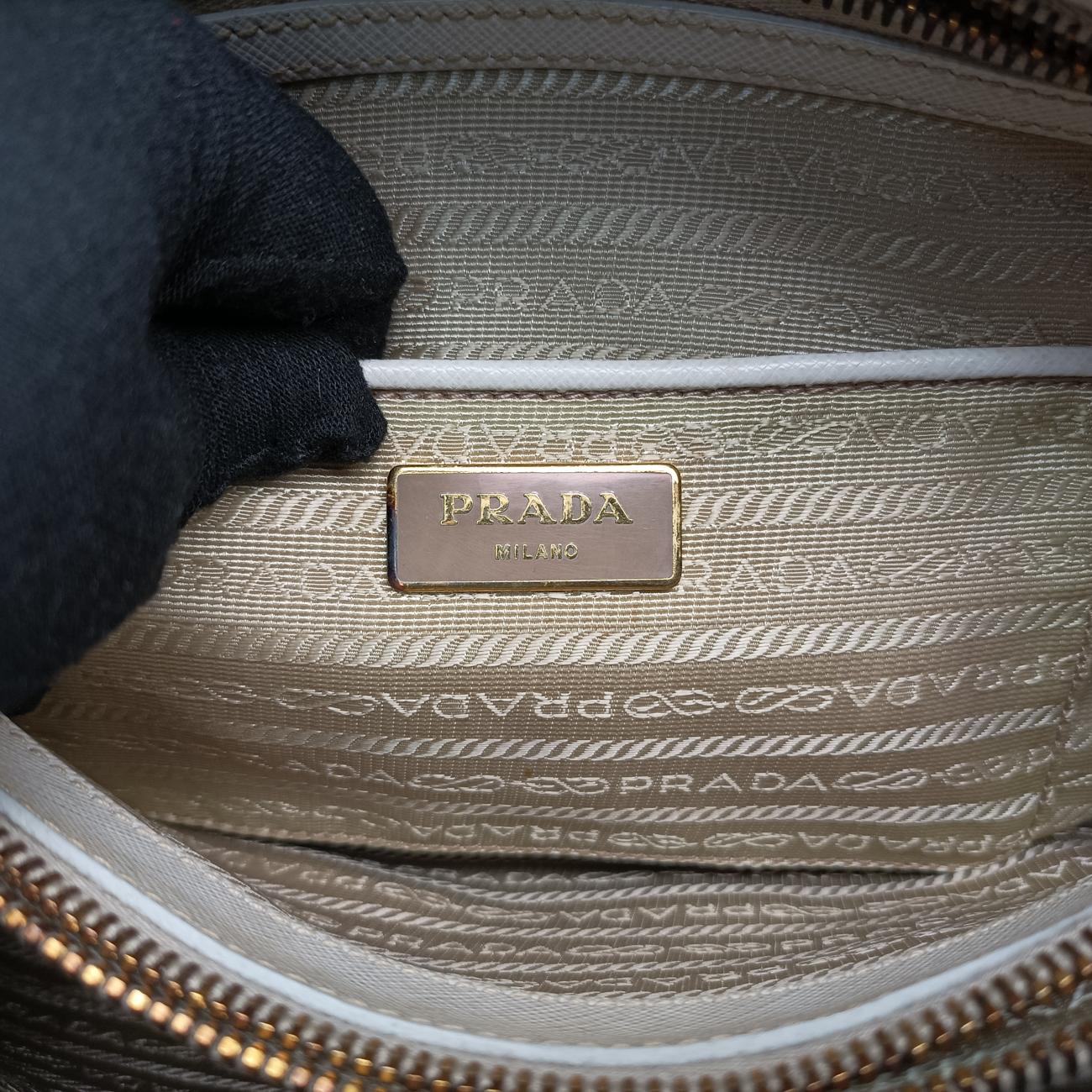 Large Promenade Satchel White SAFFIANO Leather BL0837 25ラージ プロムナード サッチェル ホワイト サフィアーノレザー BL0837 25