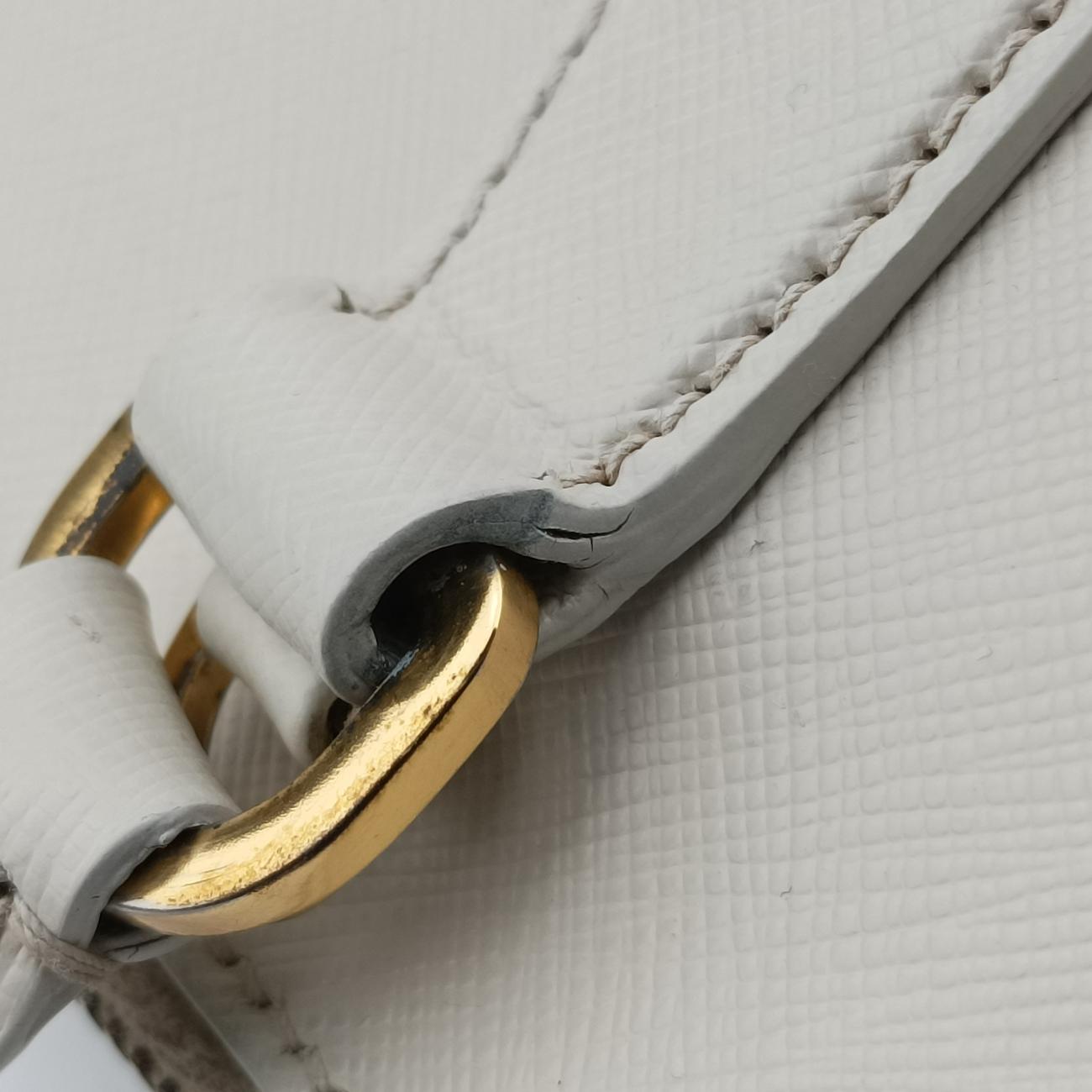 Large Promenade Satchel White SAFFIANO Leather BL0837 25ラージ プロムナード サッチェル ホワイト サフィアーノレザー BL0837 25