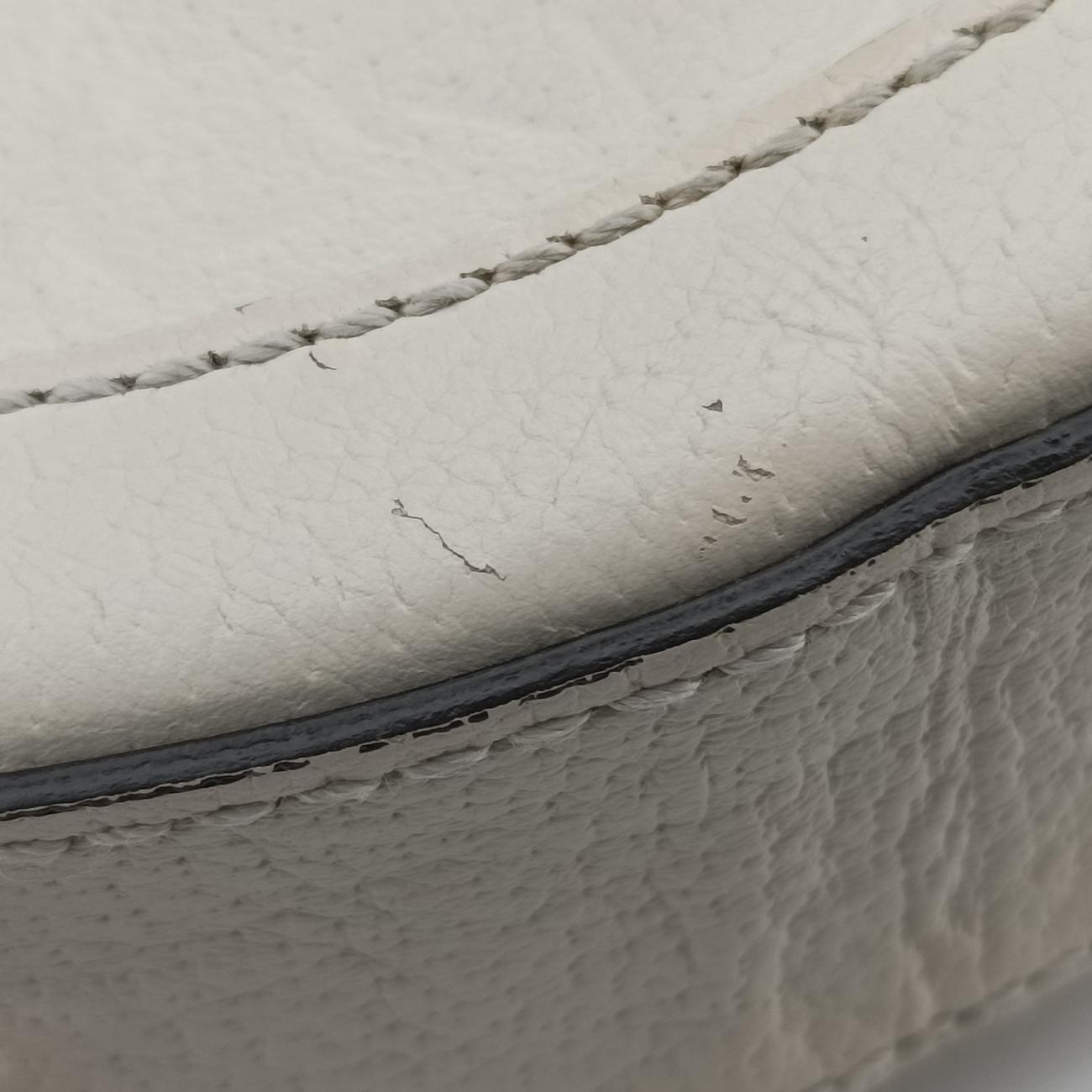 Ophidia White Leather F029704840オフィディア ホワイト レザー 550618 F029704840