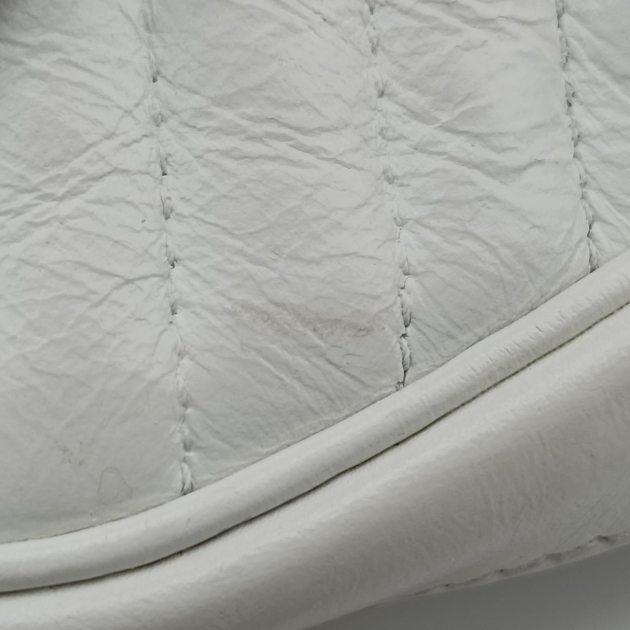 New Wave Camera White Leather M53863 TR1139 ICチップニューウェーブカメラ ホワイト レザー M53863 TR1139 ICチップ