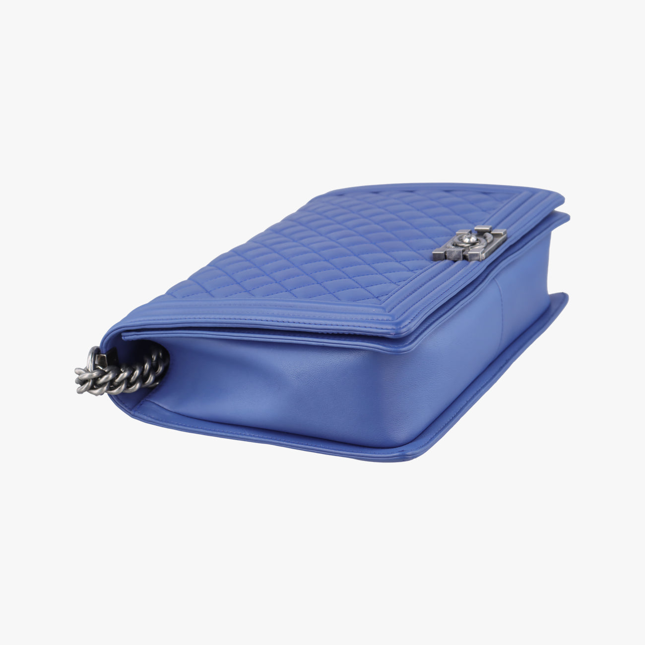 BOY CHANELBluelambskinA6708717953357ボーイシャネルブルーラムスキンA6708717953357