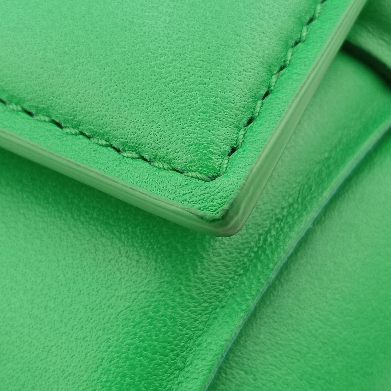 The Chain Cassette Green lambskin B09108320Pザ チェーン カセット グリーン ラムスキン B09108320P